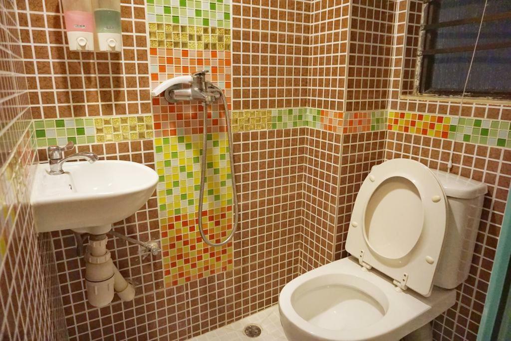 Chung Kiu Come Inn Hong Kong Ngoại thất bức ảnh