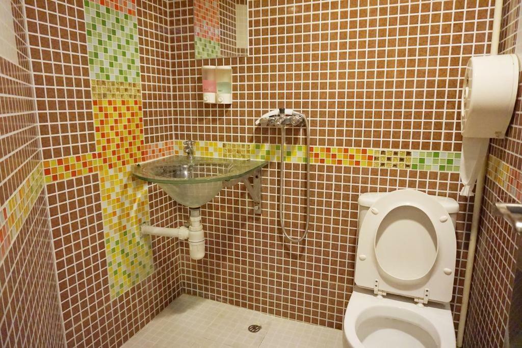 Chung Kiu Come Inn Hong Kong Ngoại thất bức ảnh